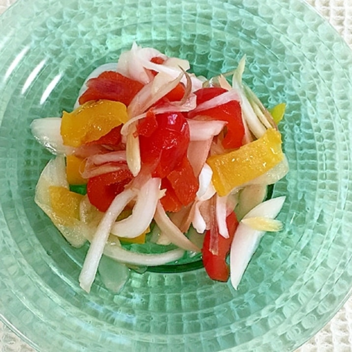 蒸し暑い梅雨に爽やか!パプリカの甘酢漬け